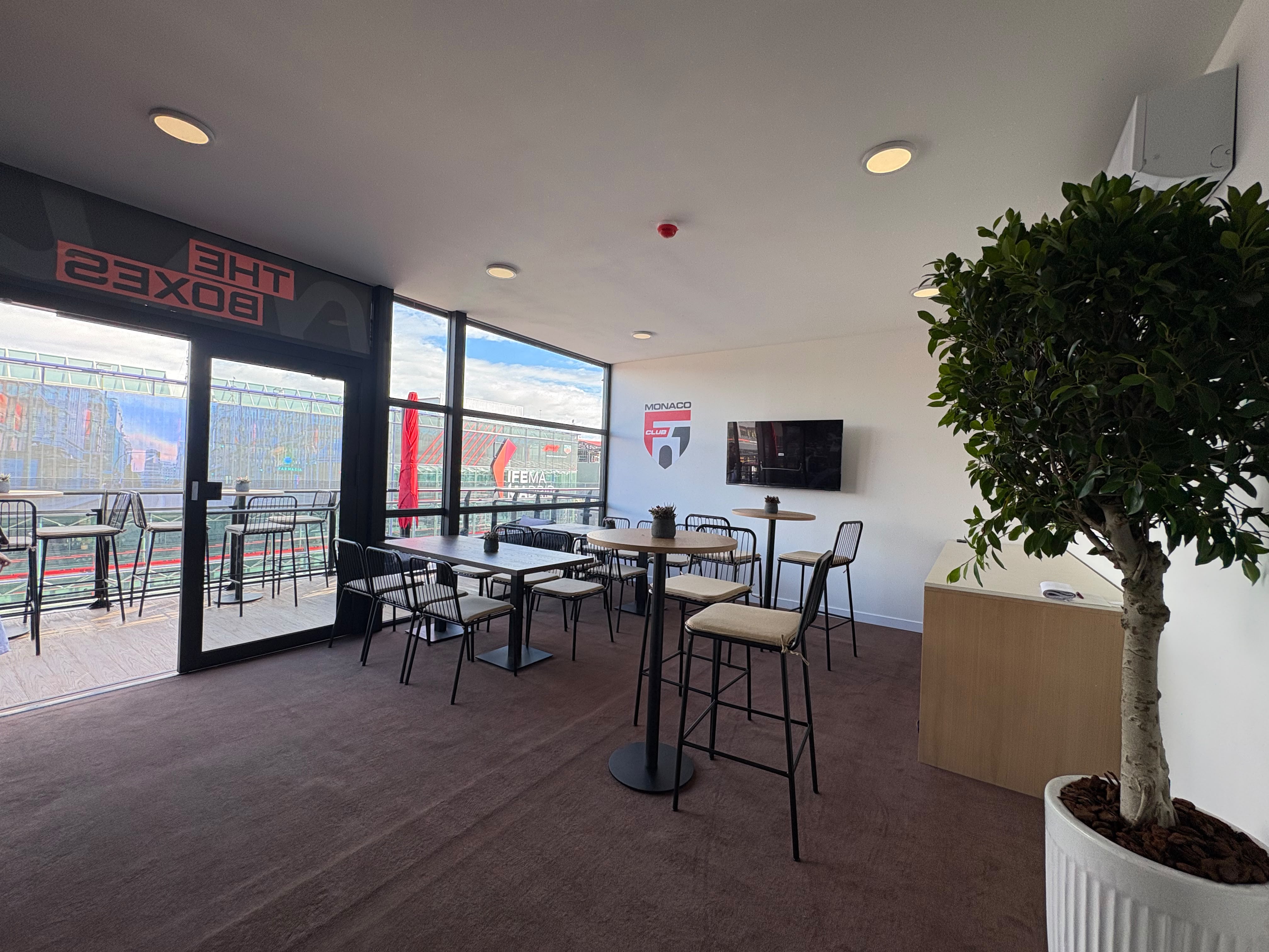 The Boxes - VIP Hospitality Sat &amp; Sun(Madrid)